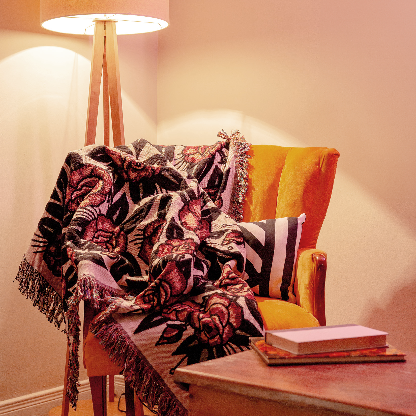 red bloom blanket